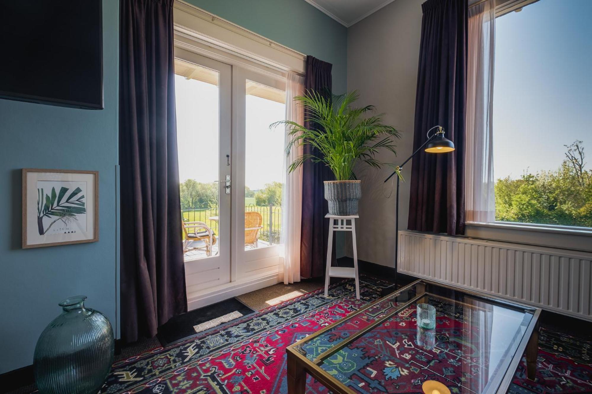 Magnolia Hotel 3*